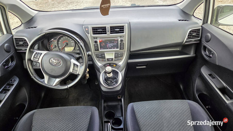 Toyota Verso S 13 Vvti 101 Kamera Klima Serwis manualna Verso S sprzedam