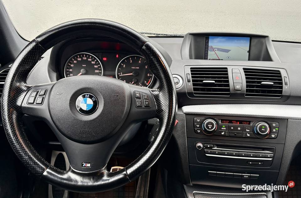 BMW Seria 1 E81E87 20 1 118i oryginalny M PAKIET 1995cm3 sprzedam