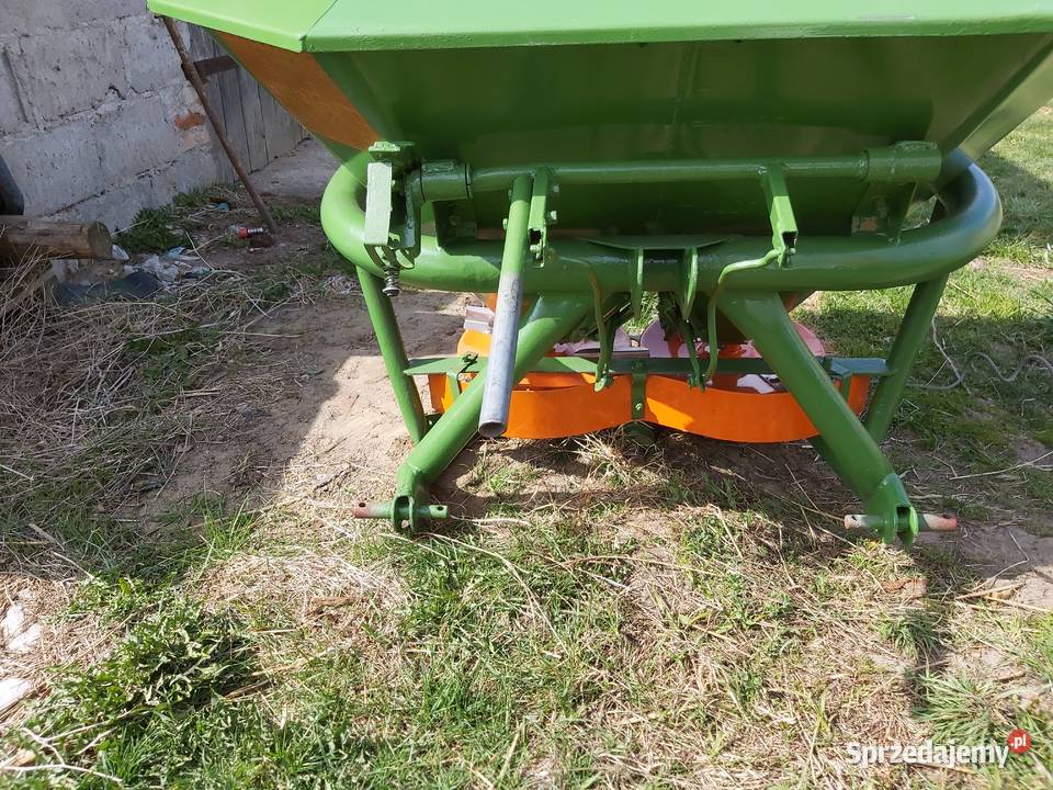 Rozsiewacz nawozów amazone zad 403 nieuszkodzony Czarnocin