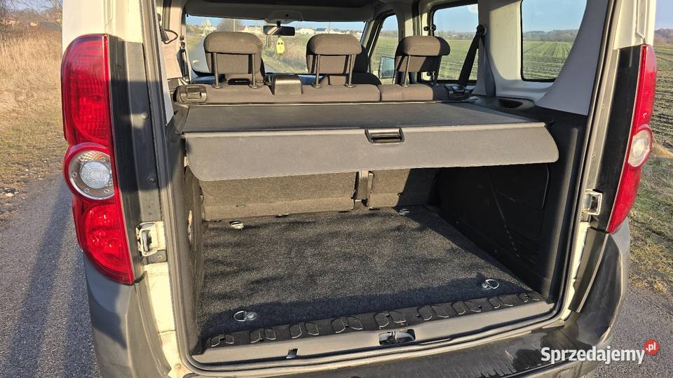 Opel Combo 13 D 5 osobowy serwisowany w ASO Samochody osobowe Gliwice