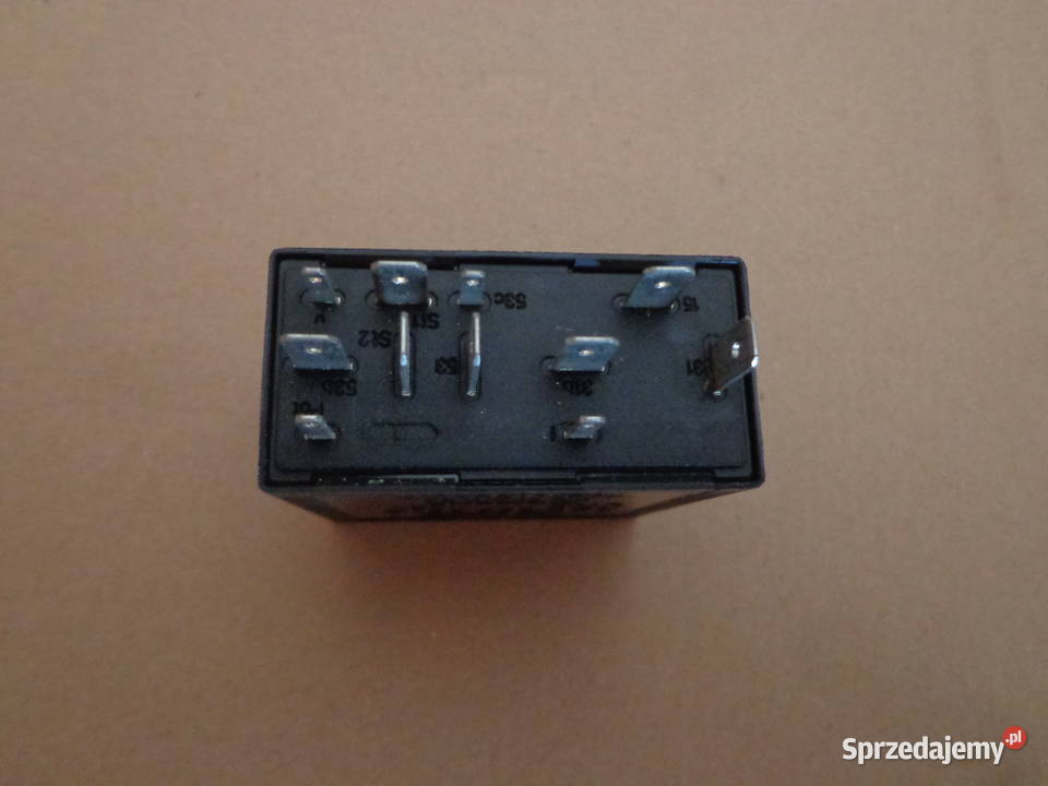 Przekaźnik 377 wycieraczek VW Skoda Audi Seat osobowe