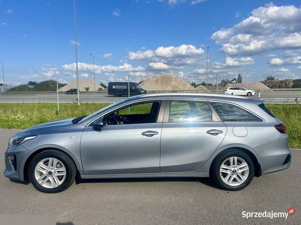 Kia Ceed 16 CRDi SCR M 135 2021r 1582cm3 wielkopolskie Poznań