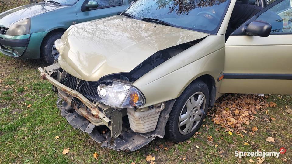 Toyota Avensis t22 sedan 2001