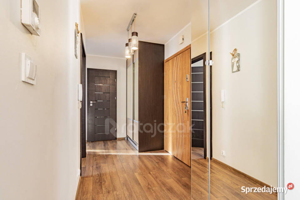 sprzedaży mieszkania Bolszewo 548m2 3pokojowe sprzedam