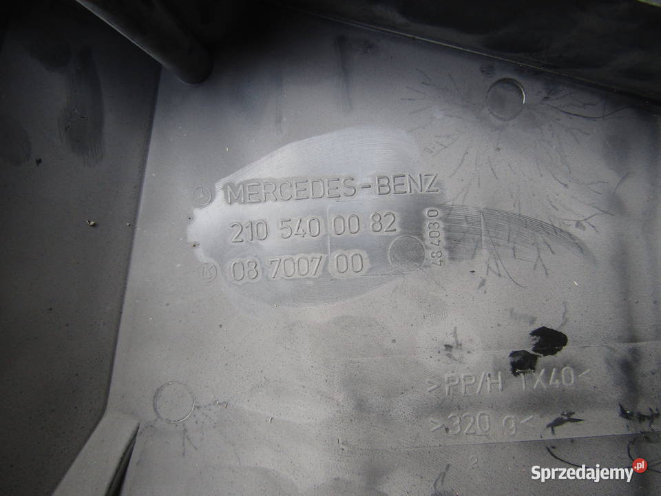 OBUDOWA STEROWNIKÓW BEZPIECZNIKÓW MERCEDES W210 osobowe łódzkie Mysłaków sprzedam