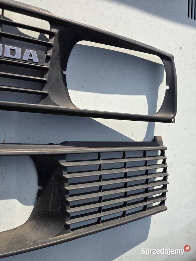 Skoda 105 atrapa przednia plastikowa osobowe Atrapy śląskie sprzedam