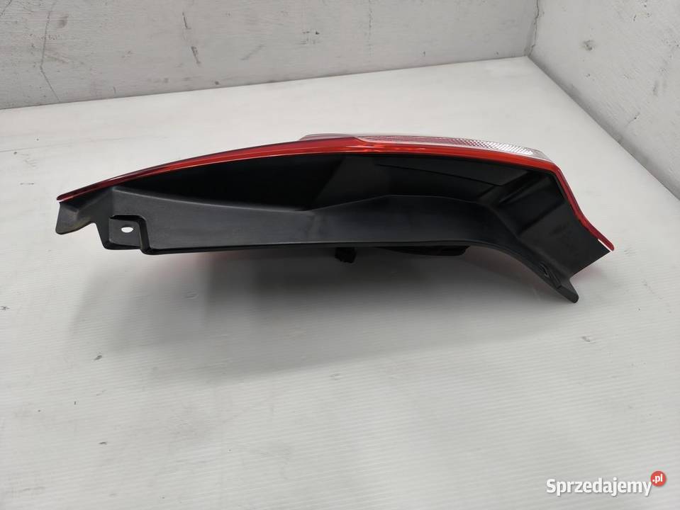 LAMPA PRAWY TYŁ FORD FIESTA MK7 LIFT C1BB13404A Lampy cofania