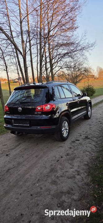 Vw tiguan 20 4x4 czarny pierwszy właściciel Rok produkcji 2009 Tiguan
