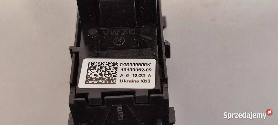 SKODA ENYAQ PRZEŁĄCZNIK SZYBY 5G0959855K