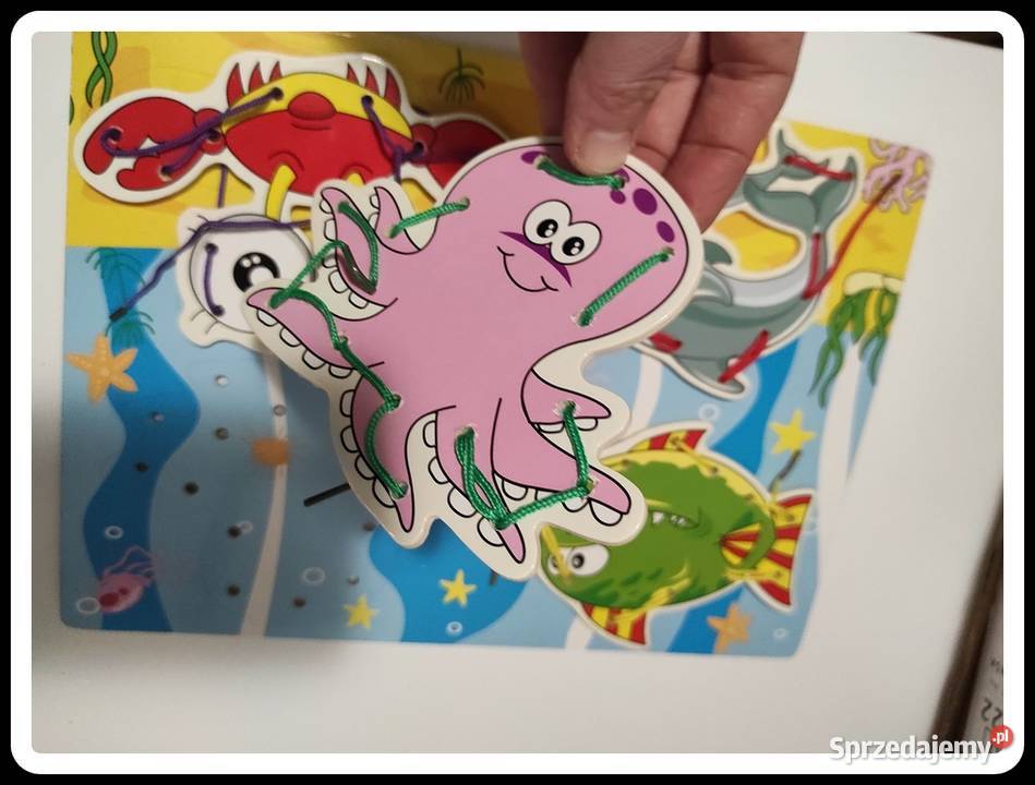 Drewniana zabawka przyszywanka sznurowanka Płock