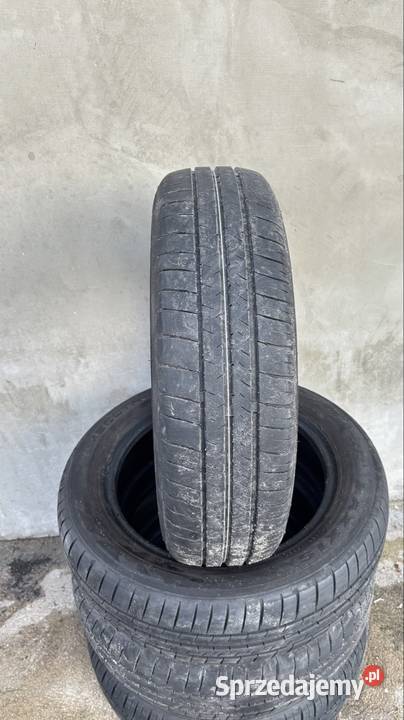 Opony 1556514 w ładnym stanie Chojnice sprzedam