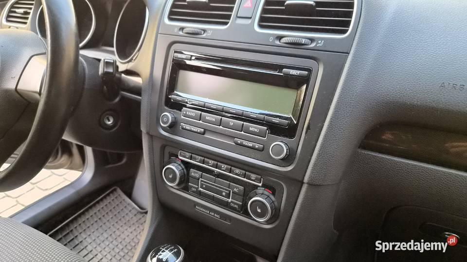 Volkswagen Golf VI 14 2010 benzyna mazowieckie Radom