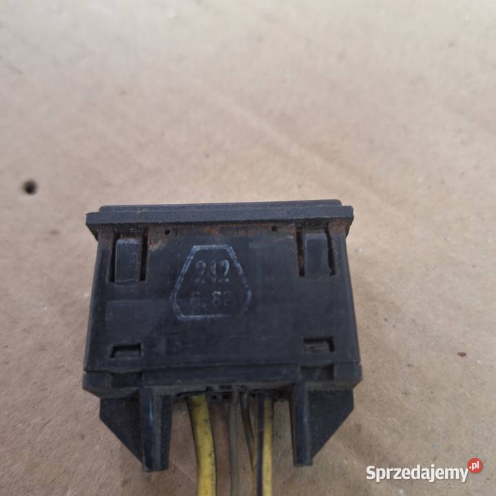 VW Garbus kontrolka podwójna w kratkę vw 113 919 Motoryzacja Gołków