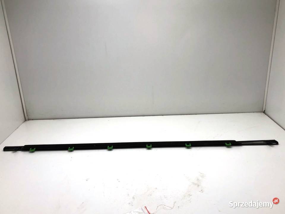 LISTWA ZGARNIAJĄCA PRZÓD LEWY HONDA CRV III Listwy sprzedam