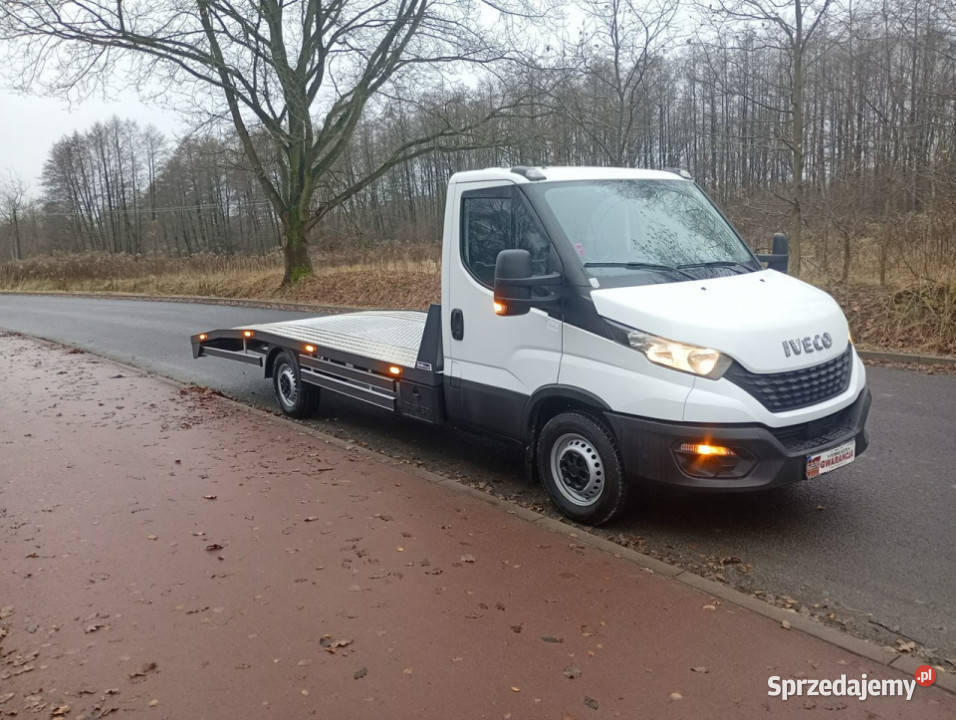 Iveco Daily 35S14 najazd pomoc drogowa Chełm Śląski
