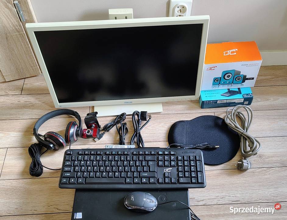 Komputer Lenovo Monitor Myszka Słuchawki WiFi Liczba rdzeni procesora 4 Ruciane-Nida