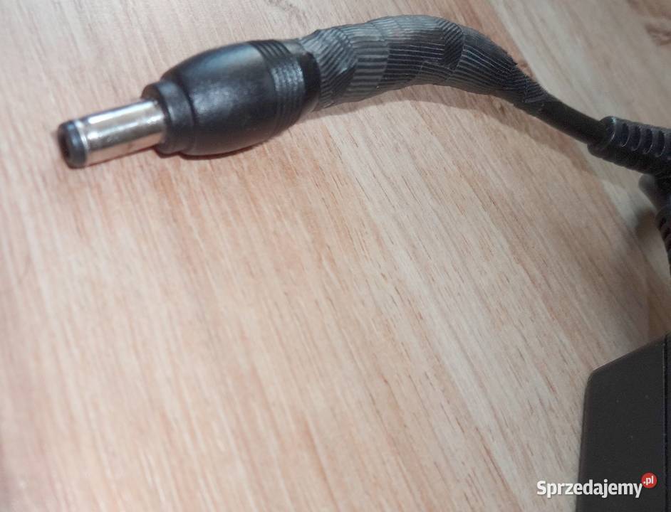 Zasilacz TOSHIBA PA175024 19v395A