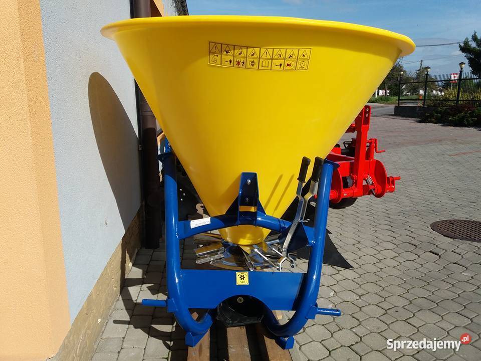 Rozsiewacz 300500L RODA Jednotarczowy Rozsiewacze nawozów Jasło