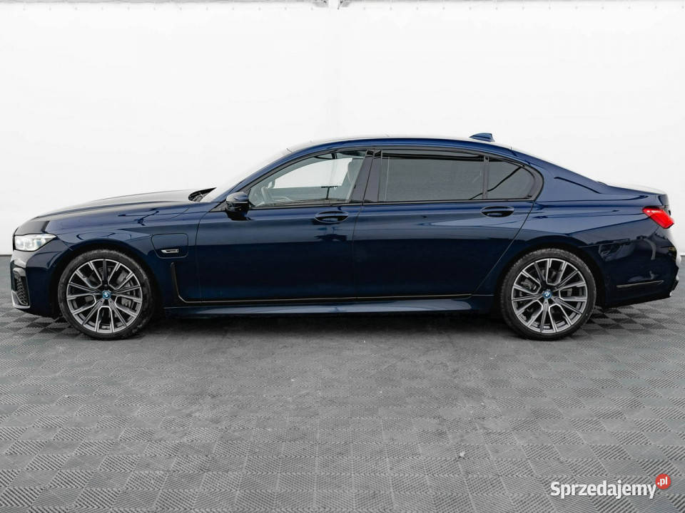 BMW 745 PY13616745Le xDrive Ambient Kcofania ESP BMW Gdańsk