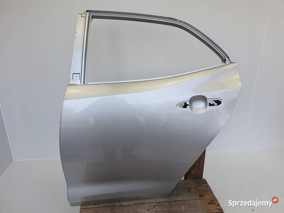 DRZWI LEWY TYŁ Toyota Corolla XII E21 HTB lewe Chełm