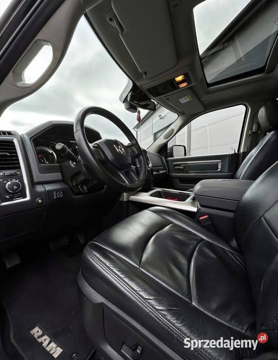 Dodge Ram 1500 57HEMILPG salon bezwypadkowy mały 5654cm3 Warszawa