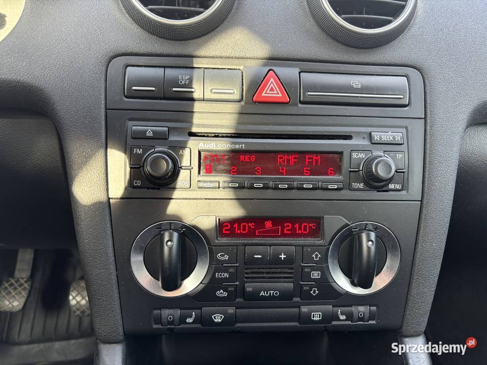 Audi A3 welurowa tapicerka Paniówki