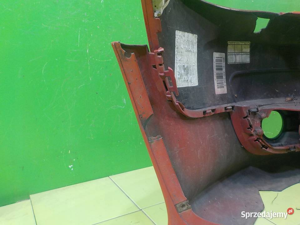 VOLVO C30 25T5 07r 3D zderzak przod mazowieckie Suków