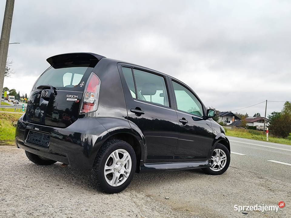 Daihatsu Sirion 15 Sport z Niemiec Opłacony światła przeciwmgielne sprzedam