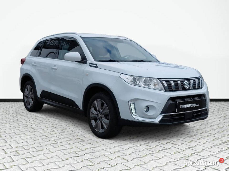 SUZUKI Vitara 2018r Salon dwa kpl opon FV23 manualna