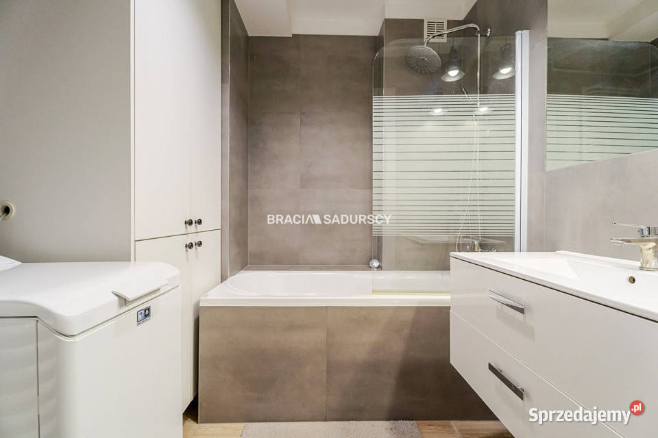 sprzedaży mieszkania 8124m 4 pokoje Kraków Piętro 1