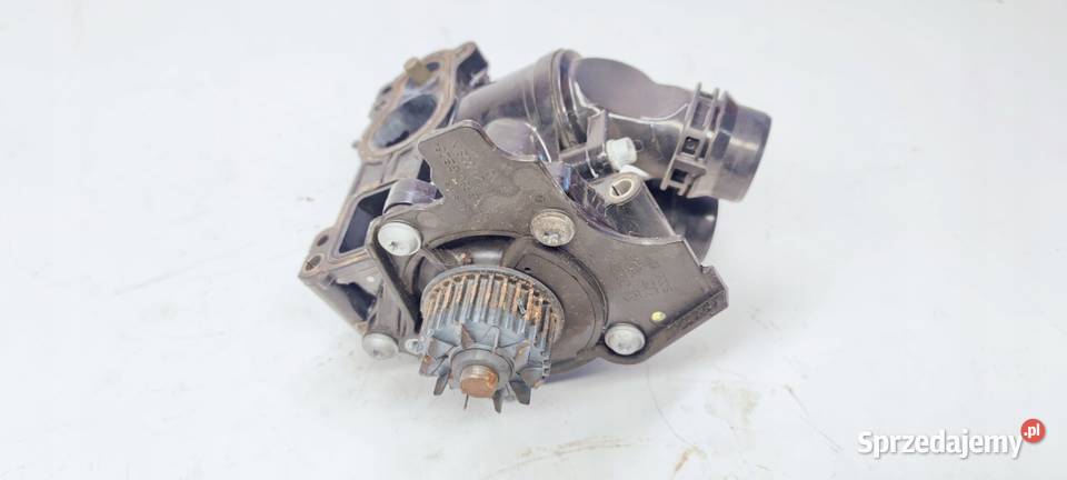 POMPA WODY AUDI A3 A4 A5 18 20 TFSI 06H121026BA osobowe