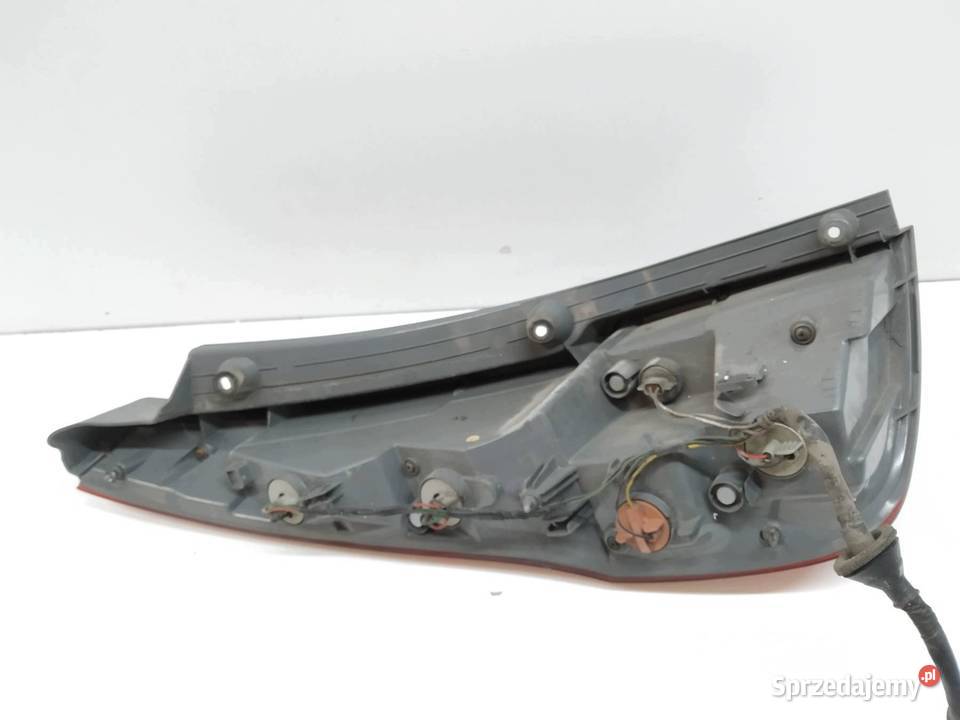 LAMPA TYŁ PRAWA KOMBI Hyundai i30 I 20072012