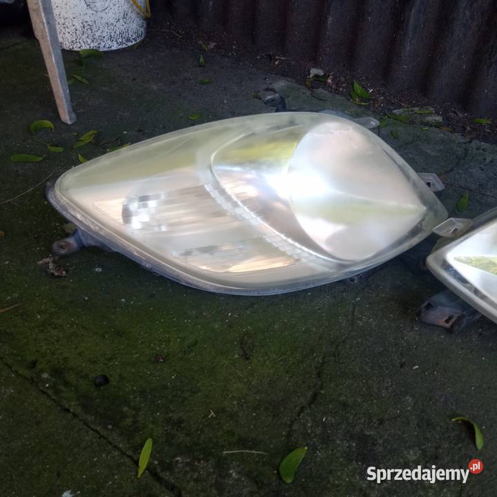 Lampy przód toyota Yaris 2 2005 Valeo europa Szczecin sprzedam