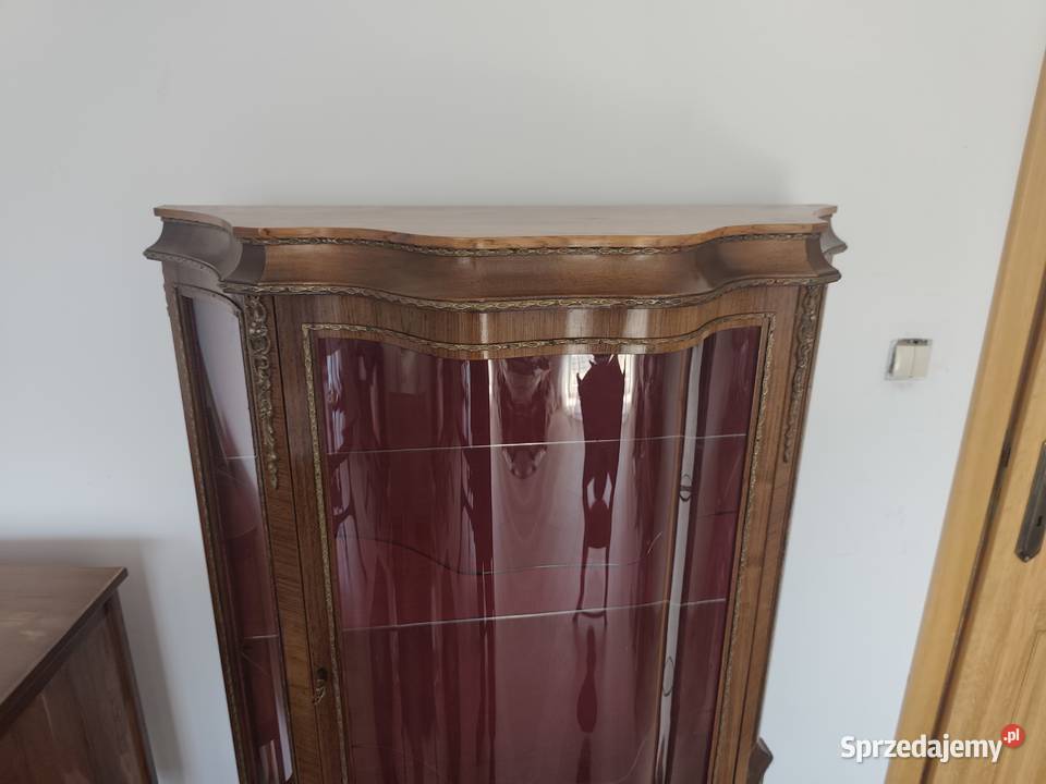 Witryna serwantka w stylu Ludwika XVI Budzyń