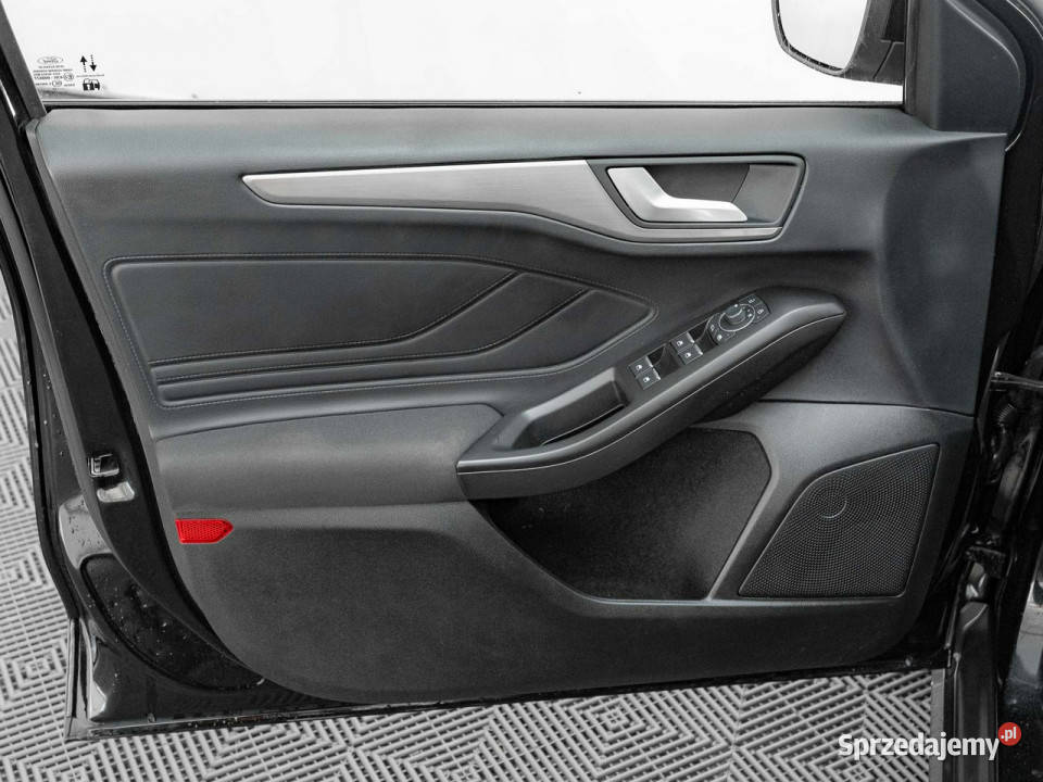 Ford Focus WJ8580L10 EcoBoost Titanium Podgrzf gniazdo USB Gdańsk