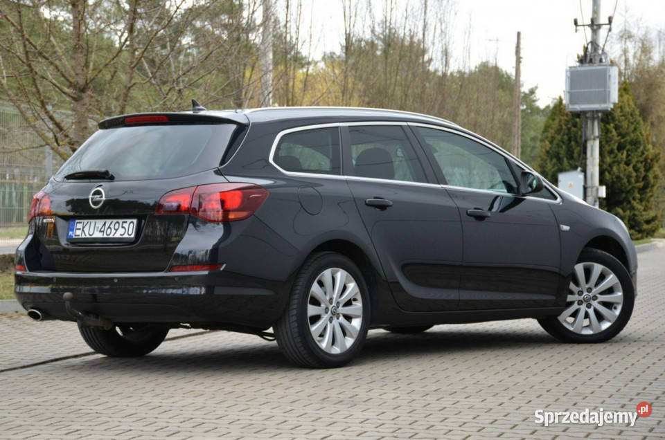 Opel Astra 14T 140 Cosmo Serwis Navi Skóra Kutno sprzedam