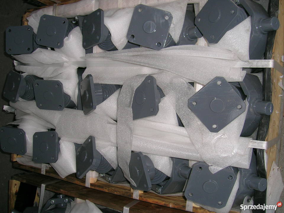 Cylinder wywrotu 474mm wysuw 1300mm14 tonowynowy Brzozówka sprzedam