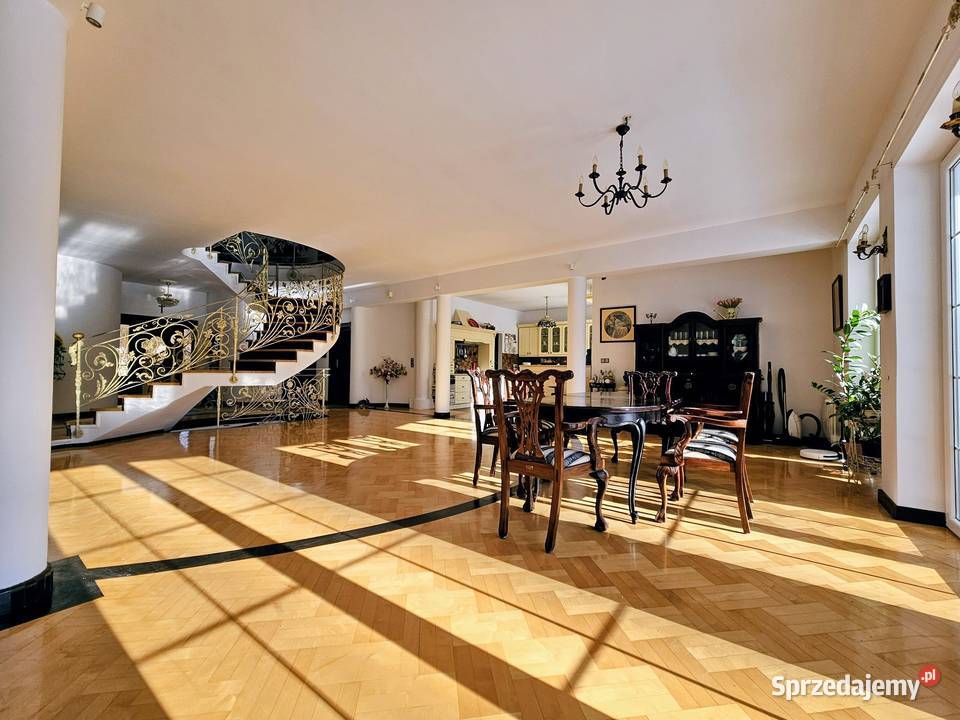 Przepiękna rezydencja w stylu dworkowym WIĄZOWNA 2171m2 mazowieckie Wiązowna