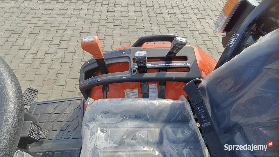 Opis modeluCiągnik kompaktowy AVENGER 26 25 4x4 Kutno