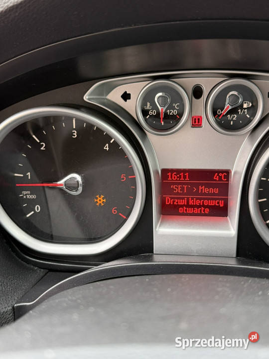 Ford Kuga 12r 20 TDCI 4x4 klimatronik wspomaganie kierownicy Konradów