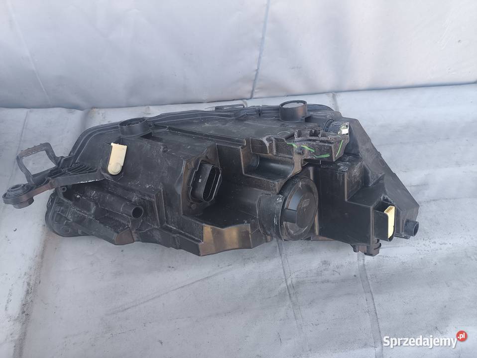 SKODA FABIA IV 4 LAMPA LEWA PRZEDNIA REFLEKTOR