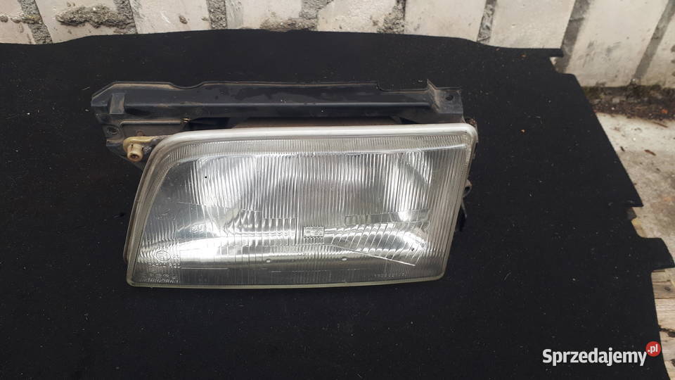 Opel Kadett lampa przód Poznań