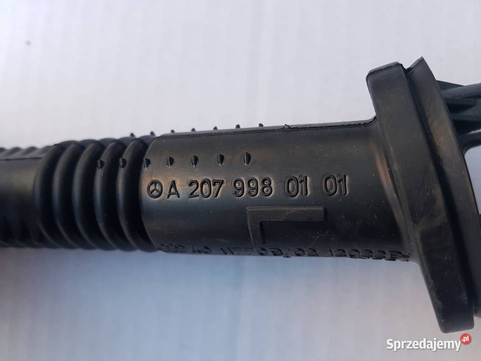 przelotki gumowe klapy bagażnika Mercedes E207