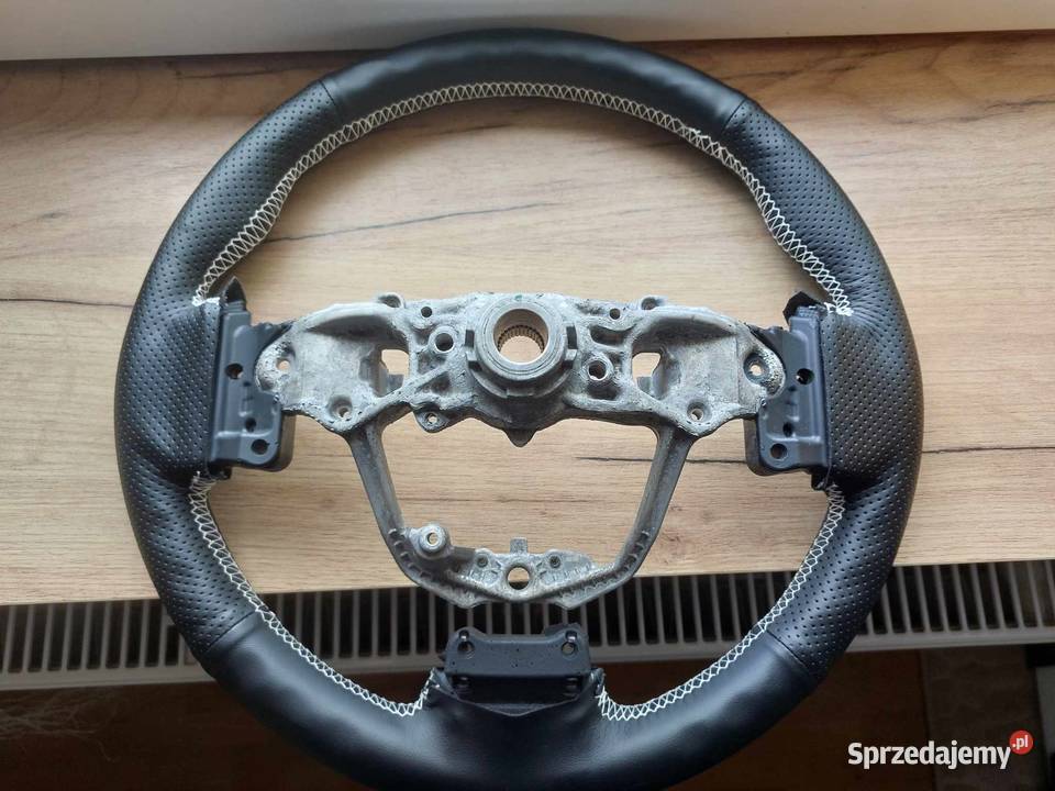Kierownica do Toyota Auris II obszyta Zduńska Wola sprzedam