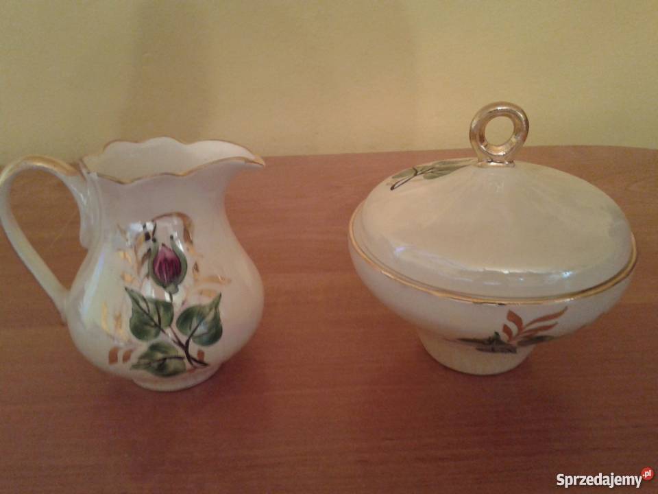 Porcelanowy kolekcjonerski do kawy herbaty sygno Wrocław