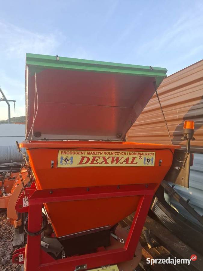 ROZSIEWACZ DEXWALL 550 Rozsiewacze nawozów Wadowice sprzedam