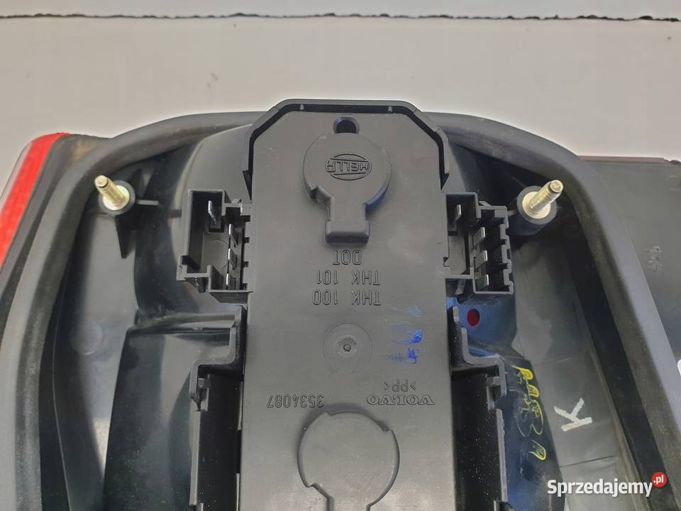 LAMPA PRAWA Volvo 940 960 TYLNA W KLAPĘ prawy Rudka