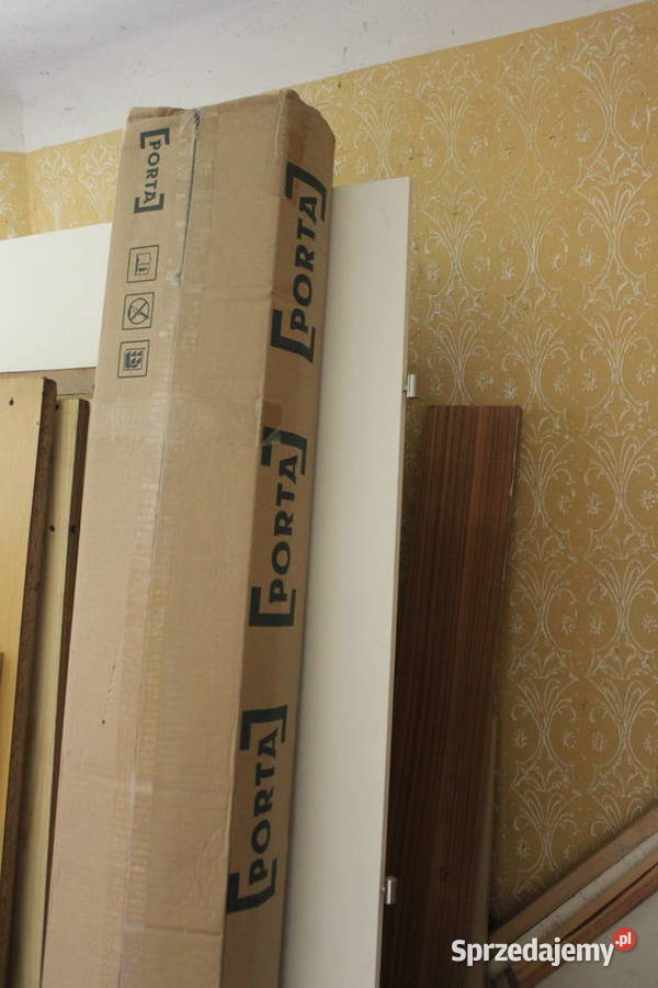 drzwi płytowe białe z ościeżnicą Typ porta świętokrzyskie Chęciny