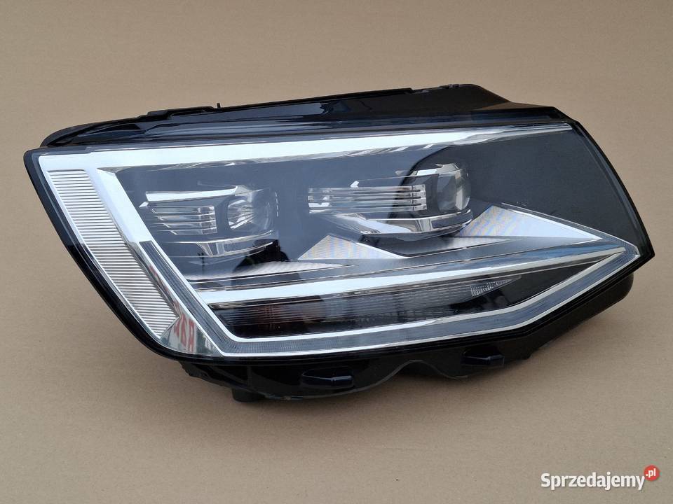 VW T6 MULTIVAN CARAVELLE REFLEKTOR PRAWY FULL Lampy przednie Bieleń sprzedam