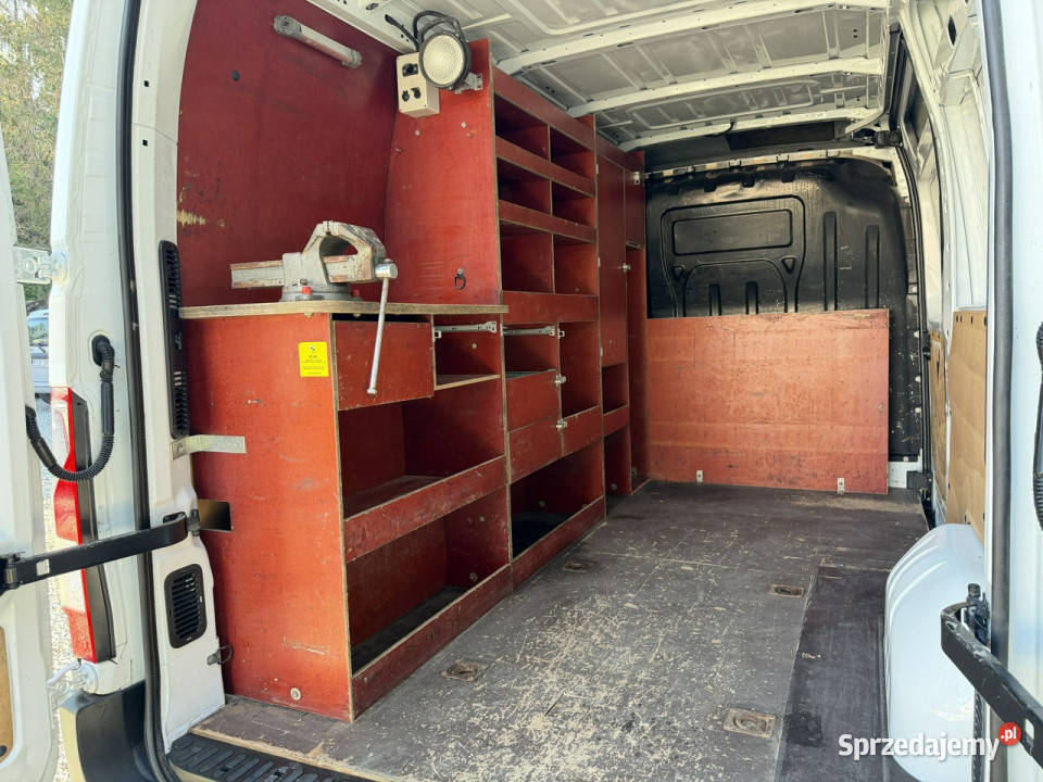Renault Master średniak L2H2 3 osobowy blaszak Rok produkcji 2017